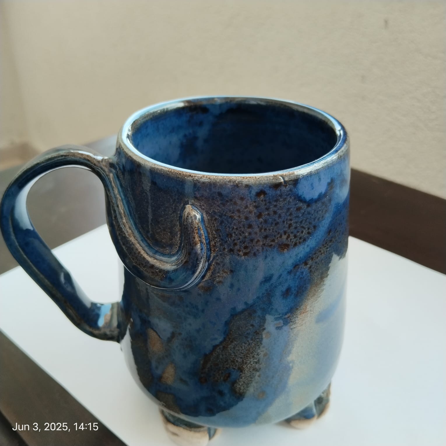 Cat Mugs with Balls and Paw